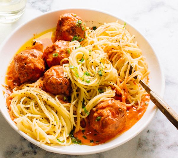 Serve these easy vegetarian meatballs with your favourite pasta sauce, alongside a crisp salad for lunch (like a fish cake), as an accompaniment to a cozy stew (think dumplings), or as a simple appetizer with ranch dip on the side.